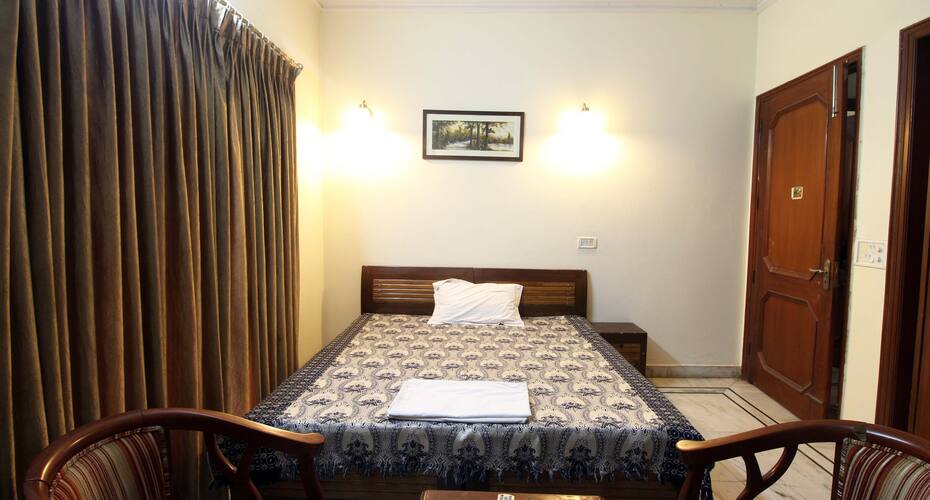 TG Stays Lajpat Nagar, New Delhi 4